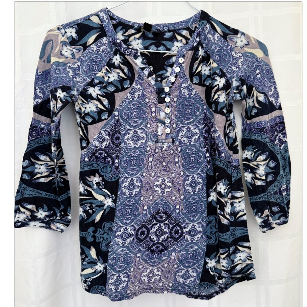 Lucky Brand Floral Print Peasant Top Henley Blouse Tee 3/4 Sleeve Sz XS Blue